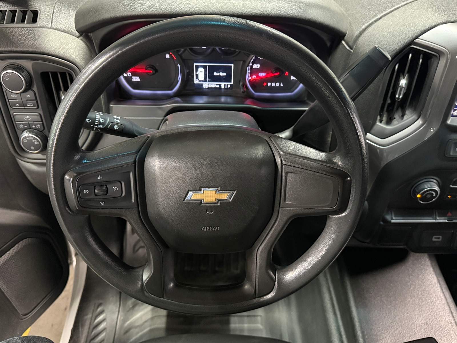 Thumbnail: 2020 Chevrolet Silverado 1500 - 5