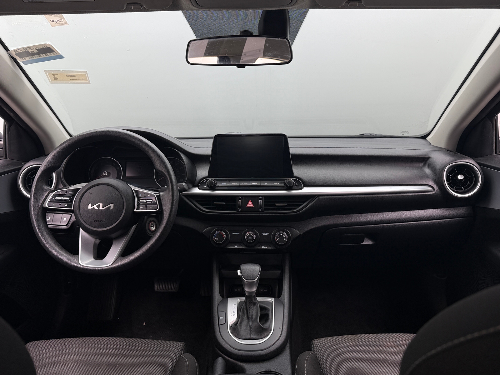 Thumbnail: 2023 Kia Forte - 3