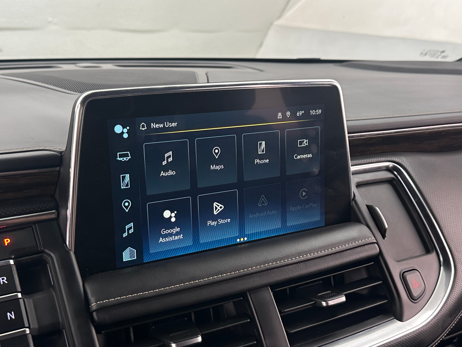 Thumbnail: 2023 Chevrolet Suburban - 3