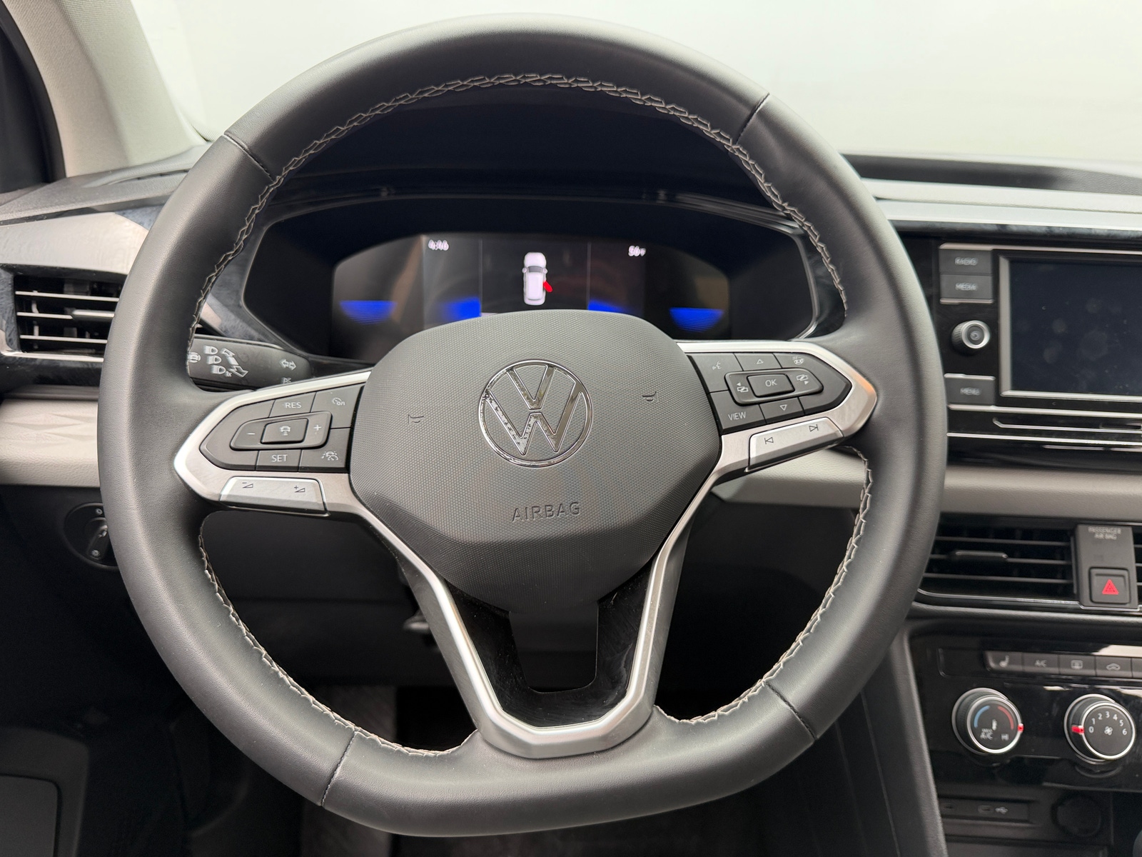 Thumbnail: 2023 Volkswagen Taos - 5