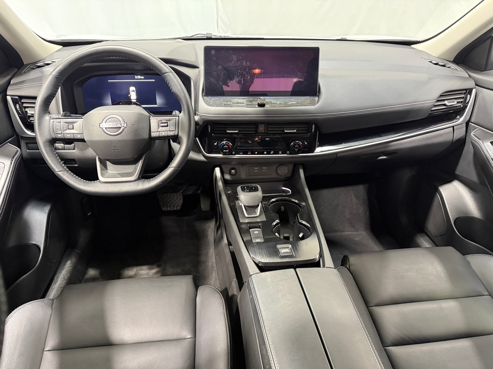 Thumbnail: 2025 Nissan Rogue - 2