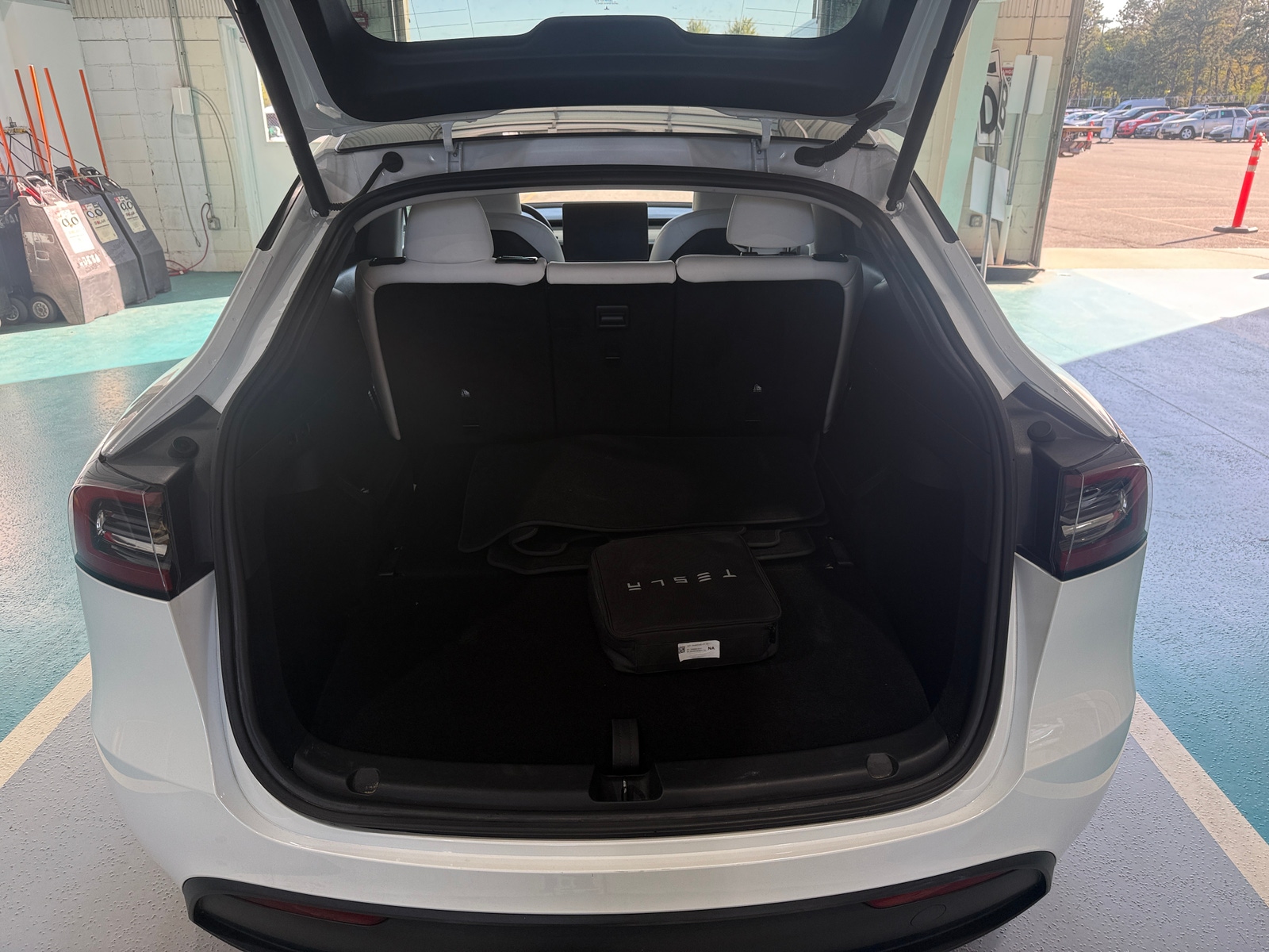Thumbnail: 2023 Tesla Model Y - 6