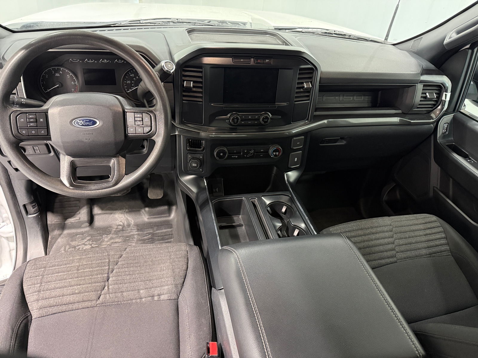 Thumbnail: 2023 Ford Econoline - 3