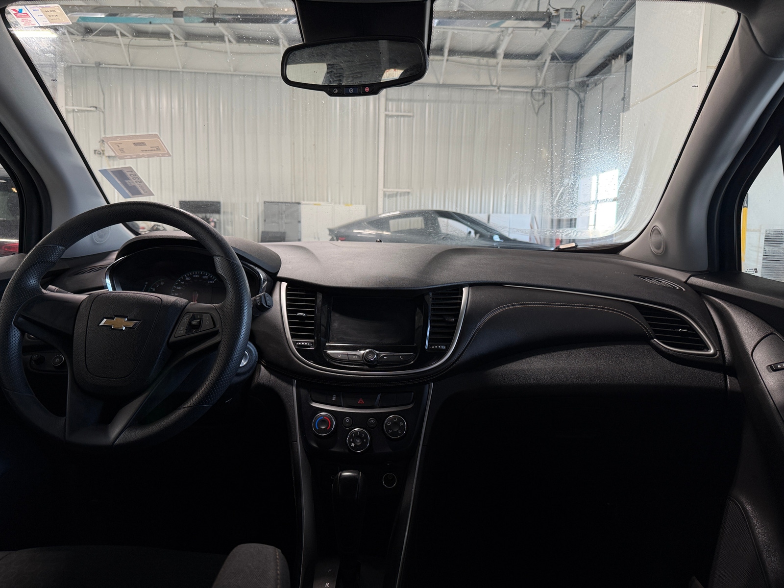 Thumbnail: 2018 Chevrolet Trax - 3