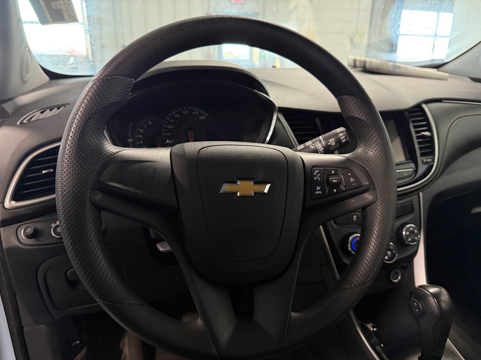 Thumbnail: 2018 Chevrolet Trax - 5