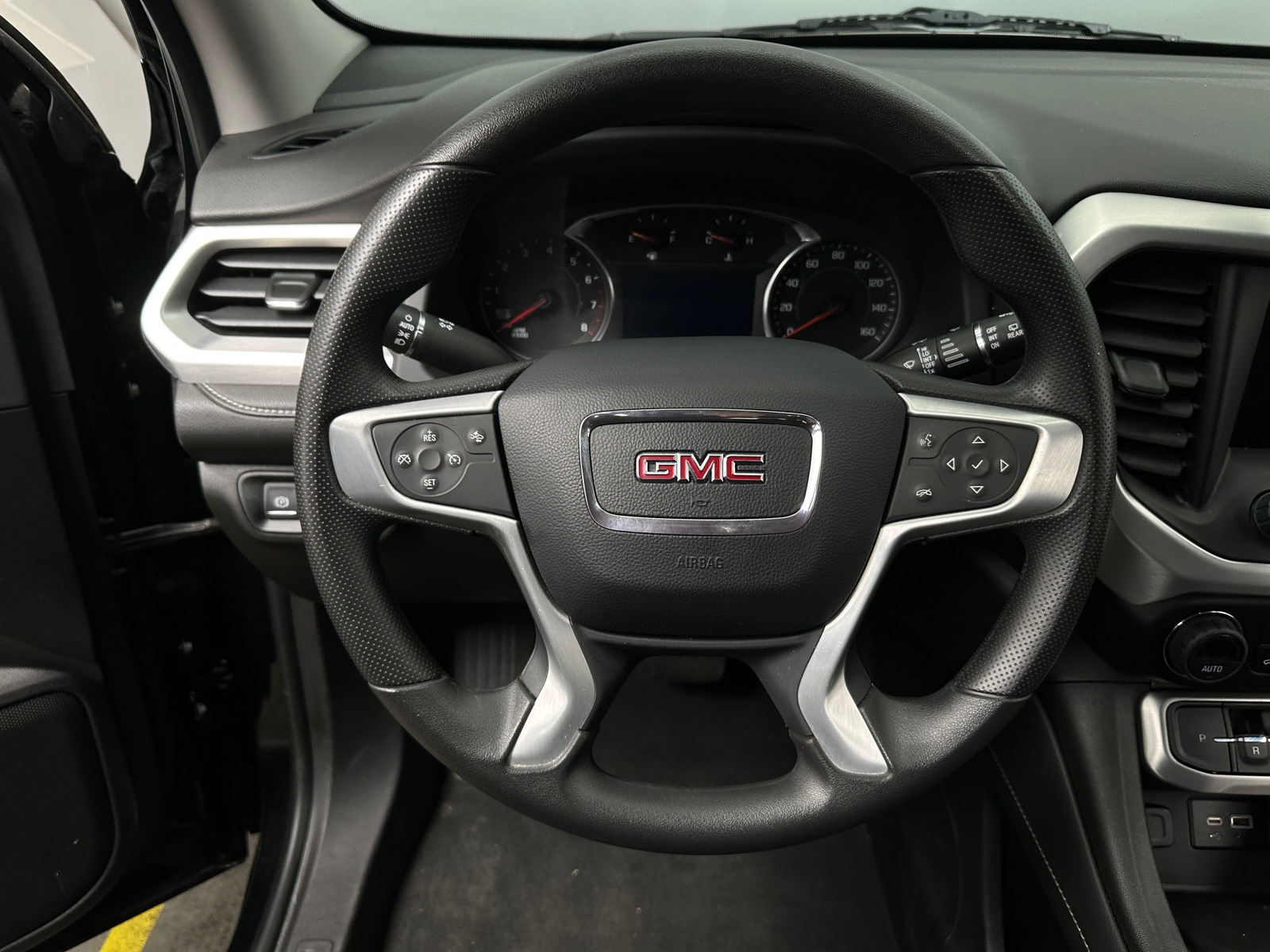 Thumbnail: 2023 GMC Acadia - 5