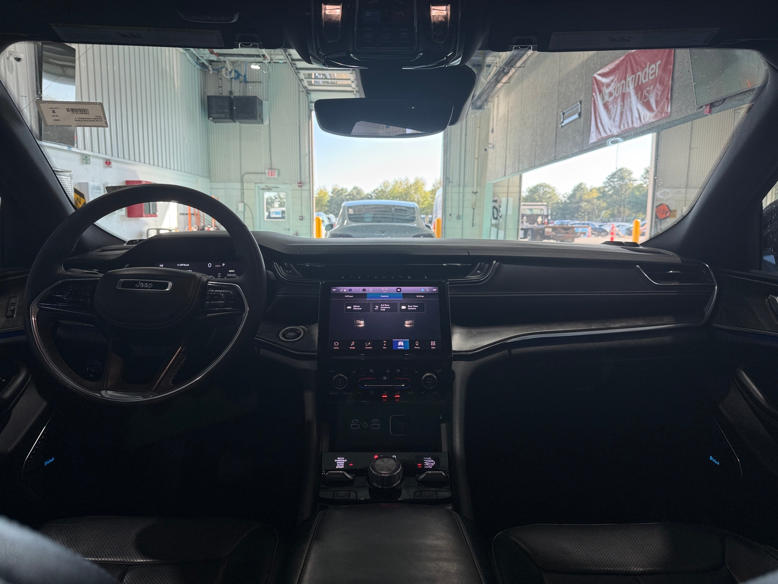 Thumbnail: 2023 Jeep Grand Cherokee L - 2