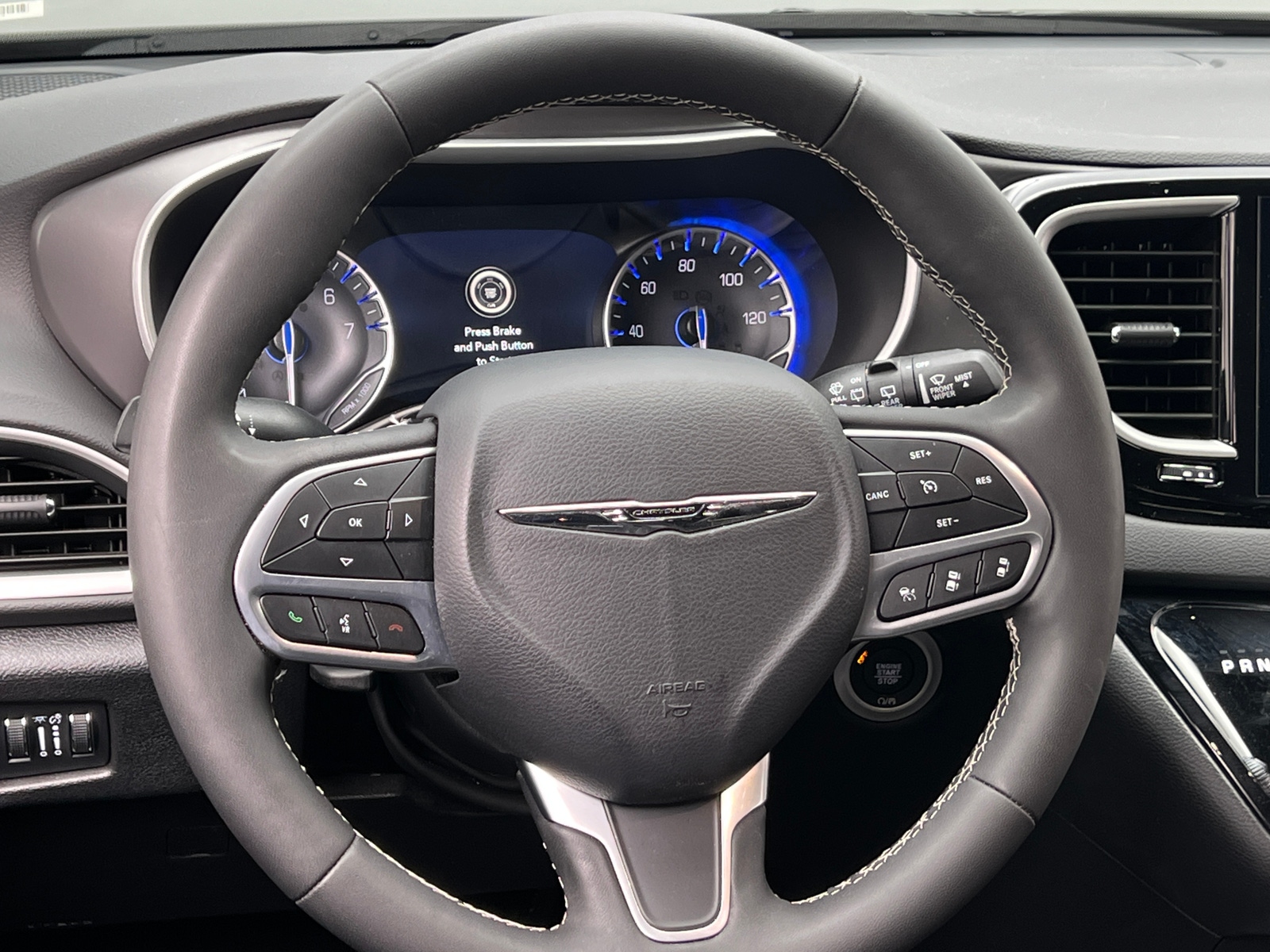 Thumbnail: 2025 Chrysler Pacifica - 4