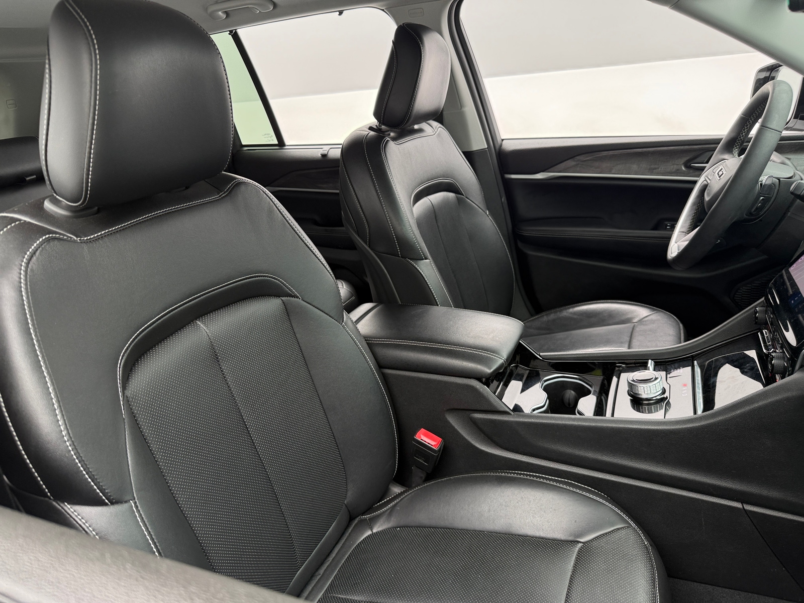 Thumbnail: 2023 Jeep Grand Cherokee - 2