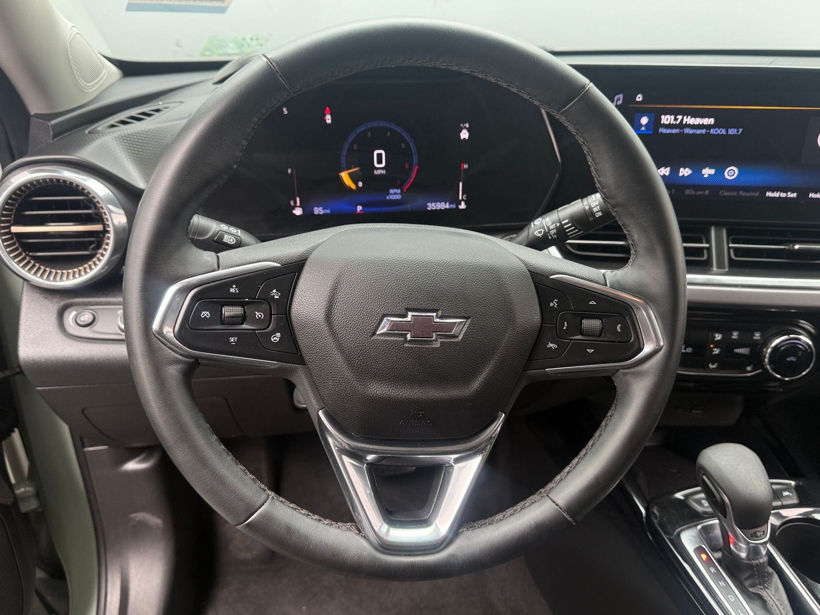 Thumbnail: 2025 Chevrolet Trax - 4