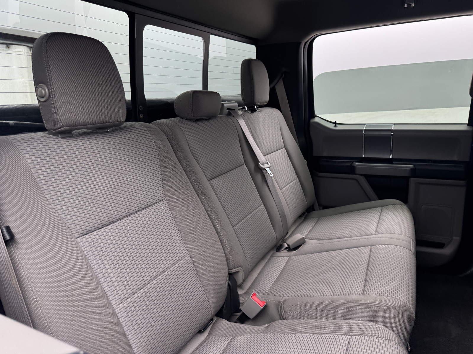 Thumbnail: 2018 Ford Econoline - 6