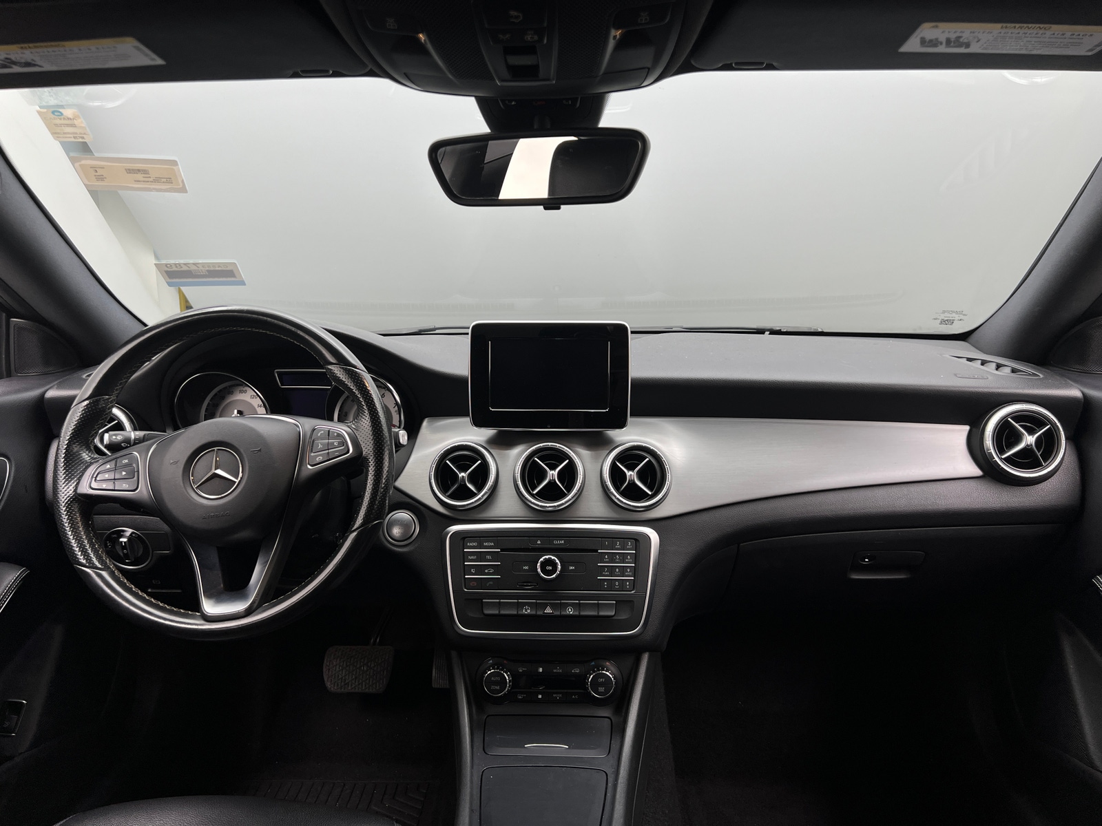 Thumbnail: 2015 Mercedes-Benz CLA - 2