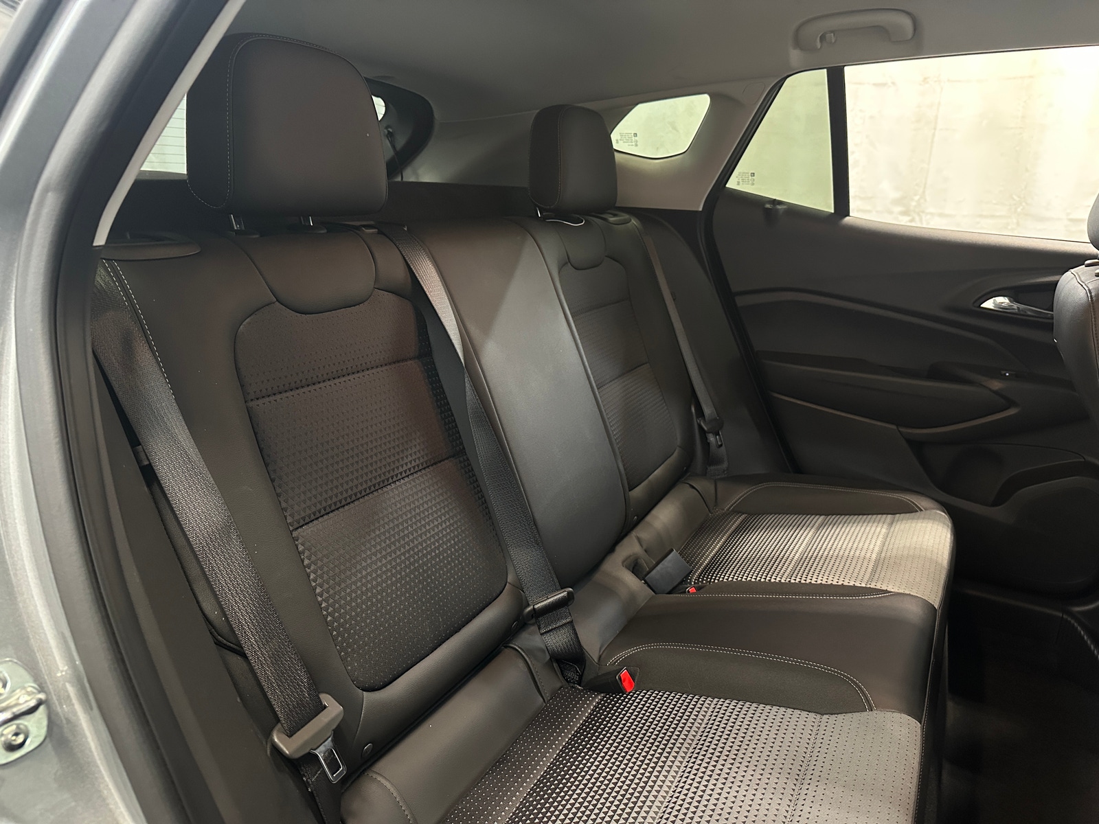 Thumbnail: 2025 Chevrolet Trax - 6