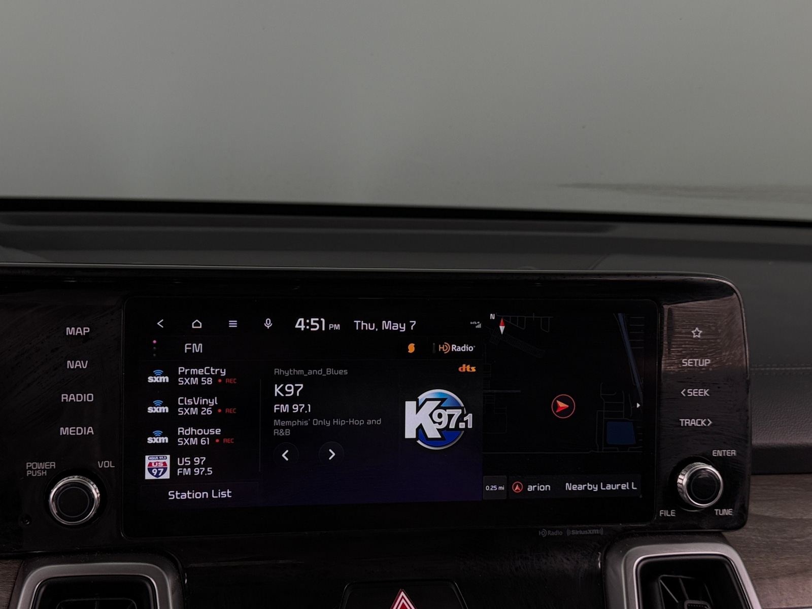 Thumbnail: 2023 Kia Sorento - 3