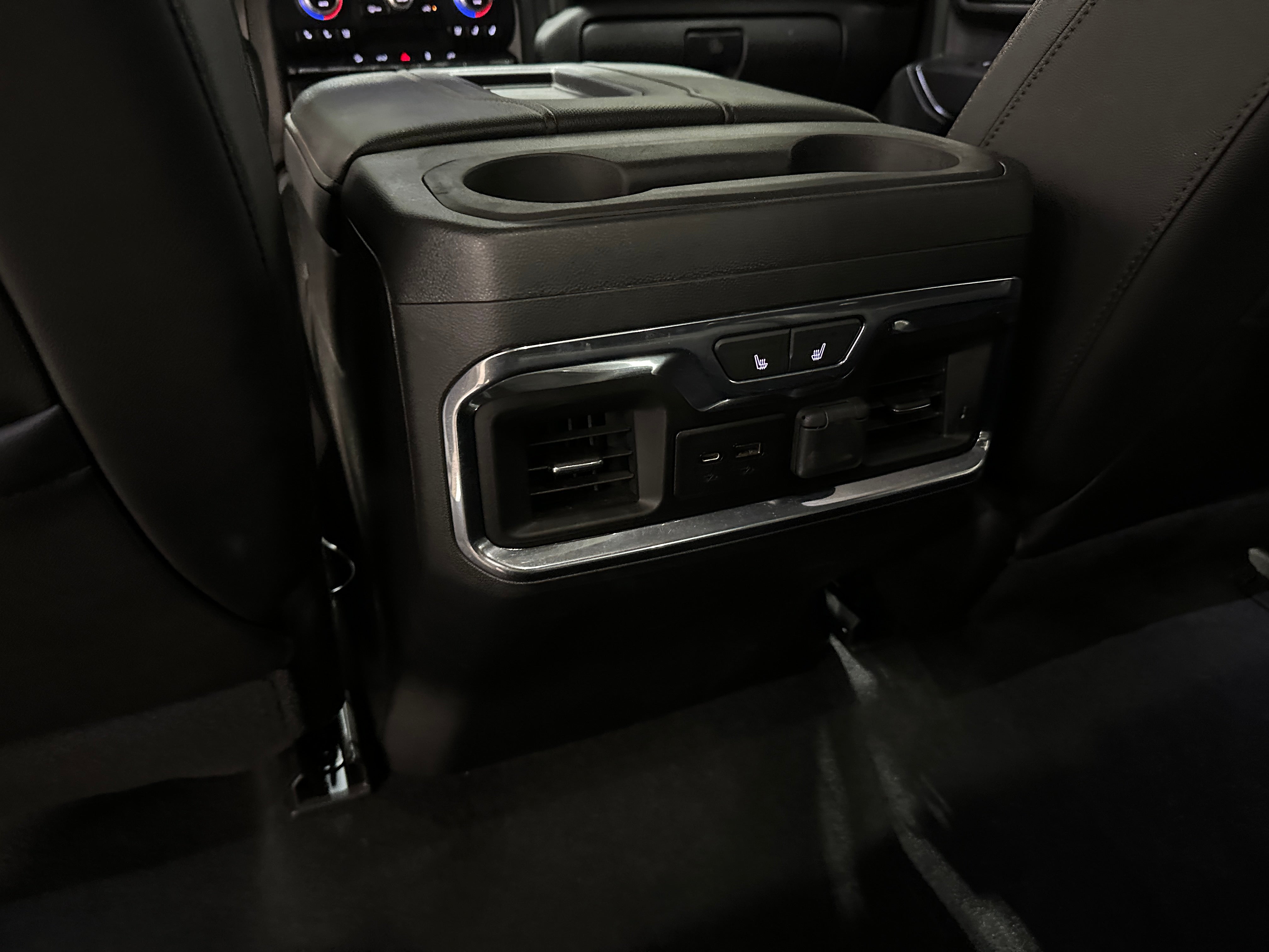 2021 GMC Sierra 3500HD AT4 - Photo 5