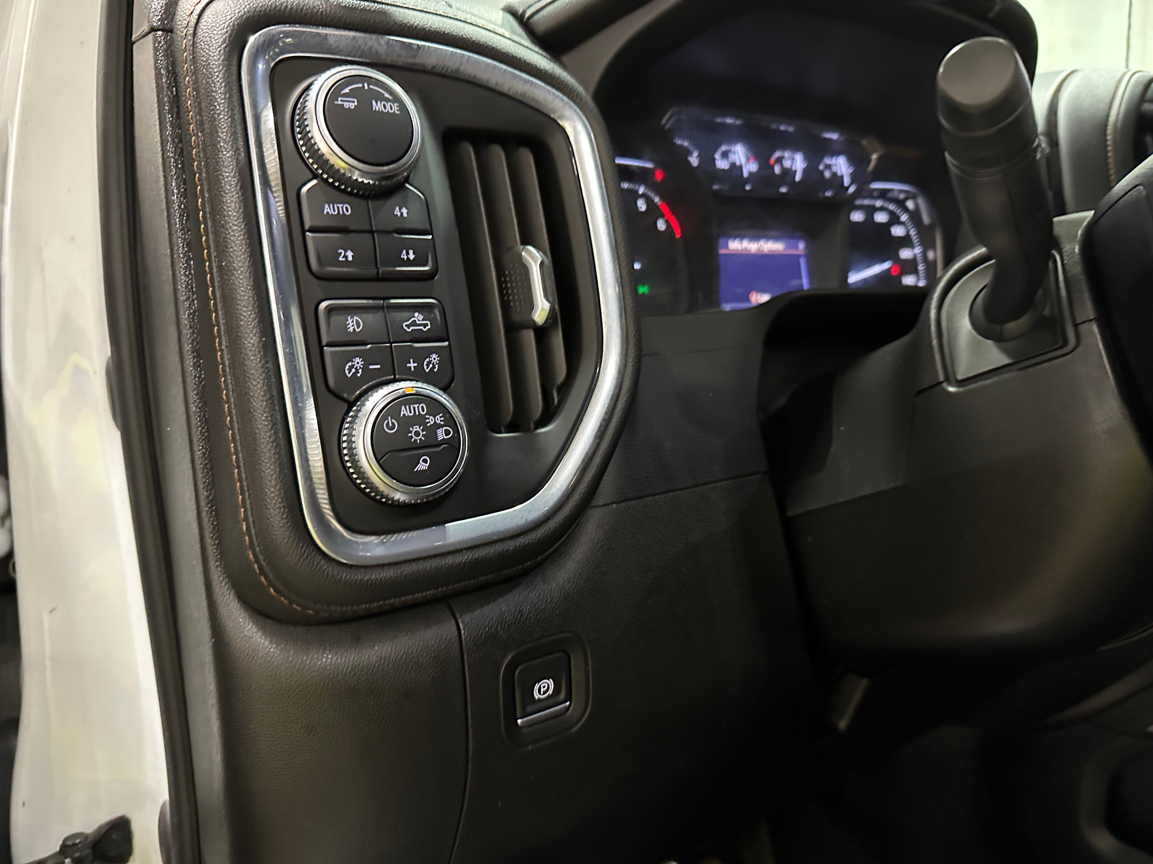 2021 GMC Sierra 3500HD AT4 - Photo 12