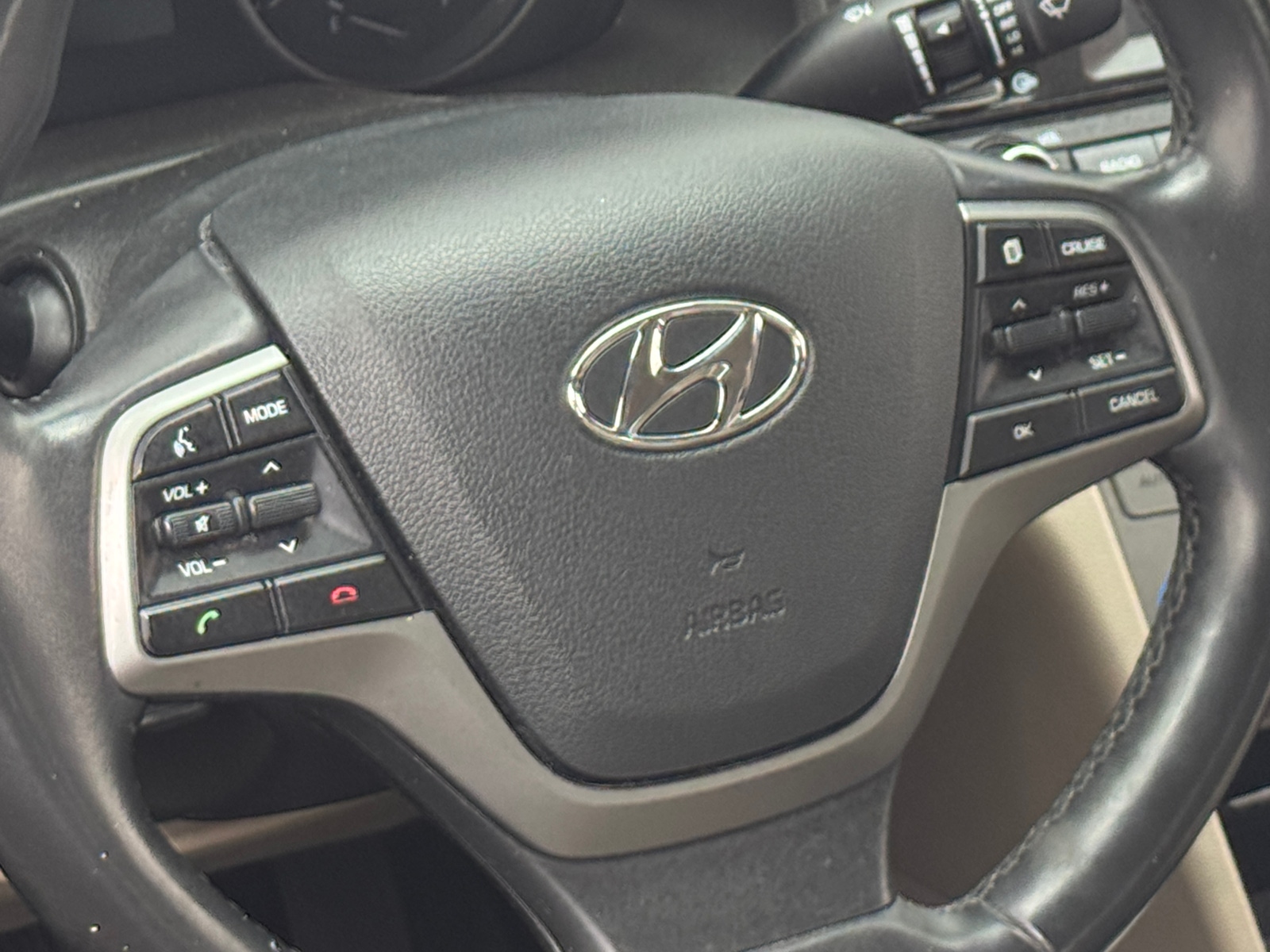 Thumbnail: 2017 Hyundai Elantra - 5