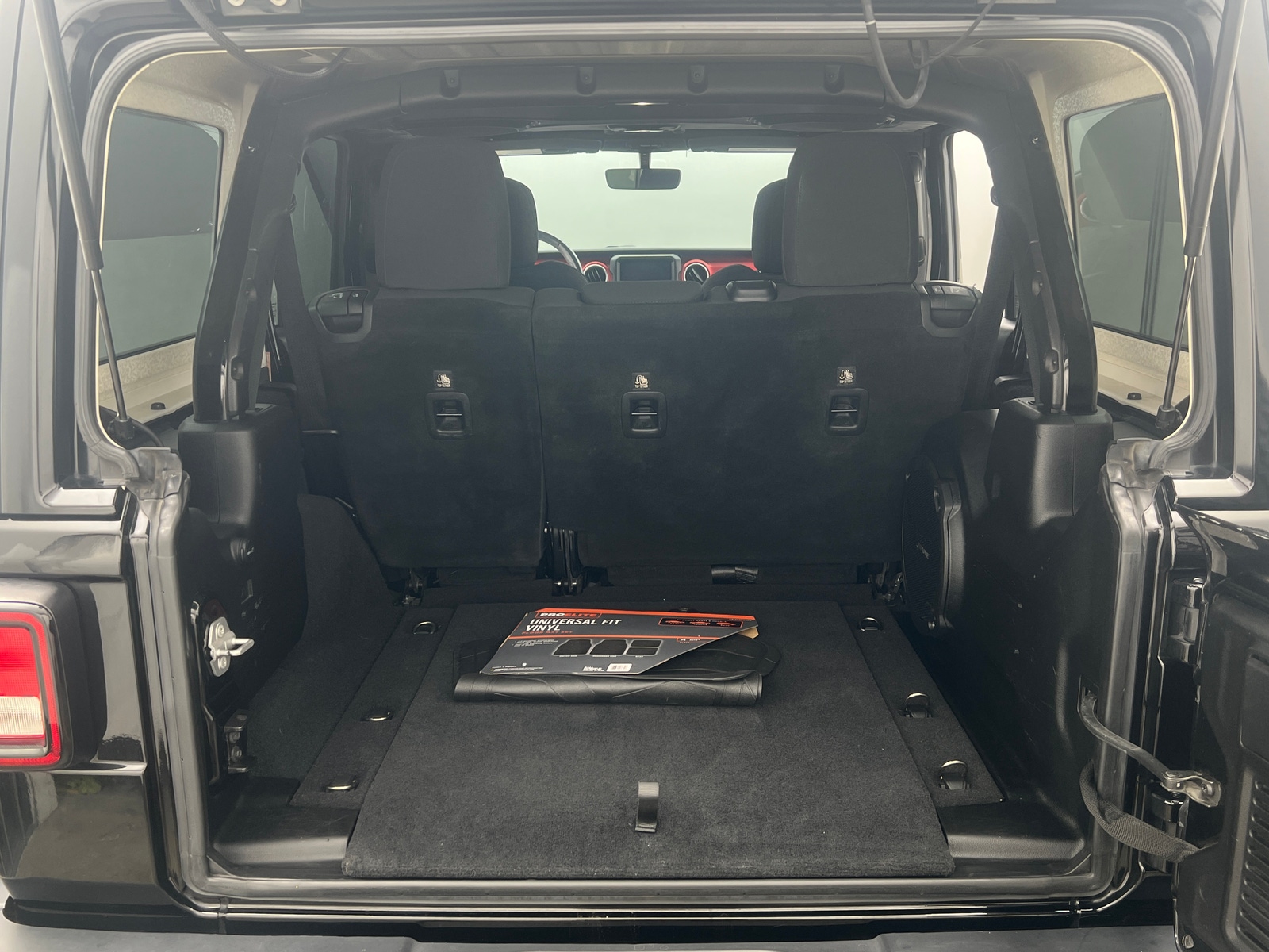 Thumbnail: 2018 Jeep Wrangler - 7