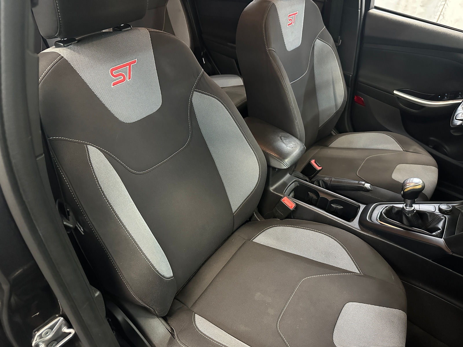 Thumbnail: 2015 Ford Focus - 2