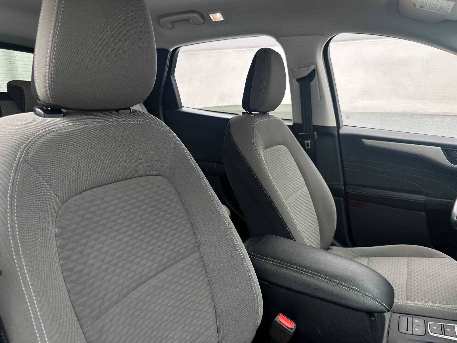 Thumbnail: 2022 Ford Escape - 2