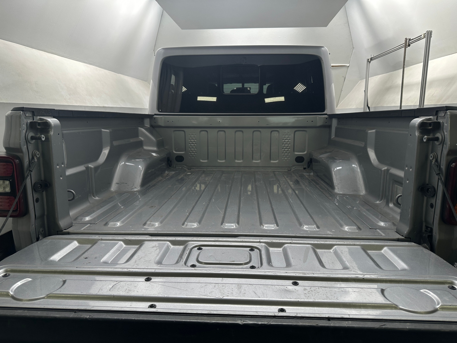 Thumbnail: 2020 Jeep Gladiator - 6