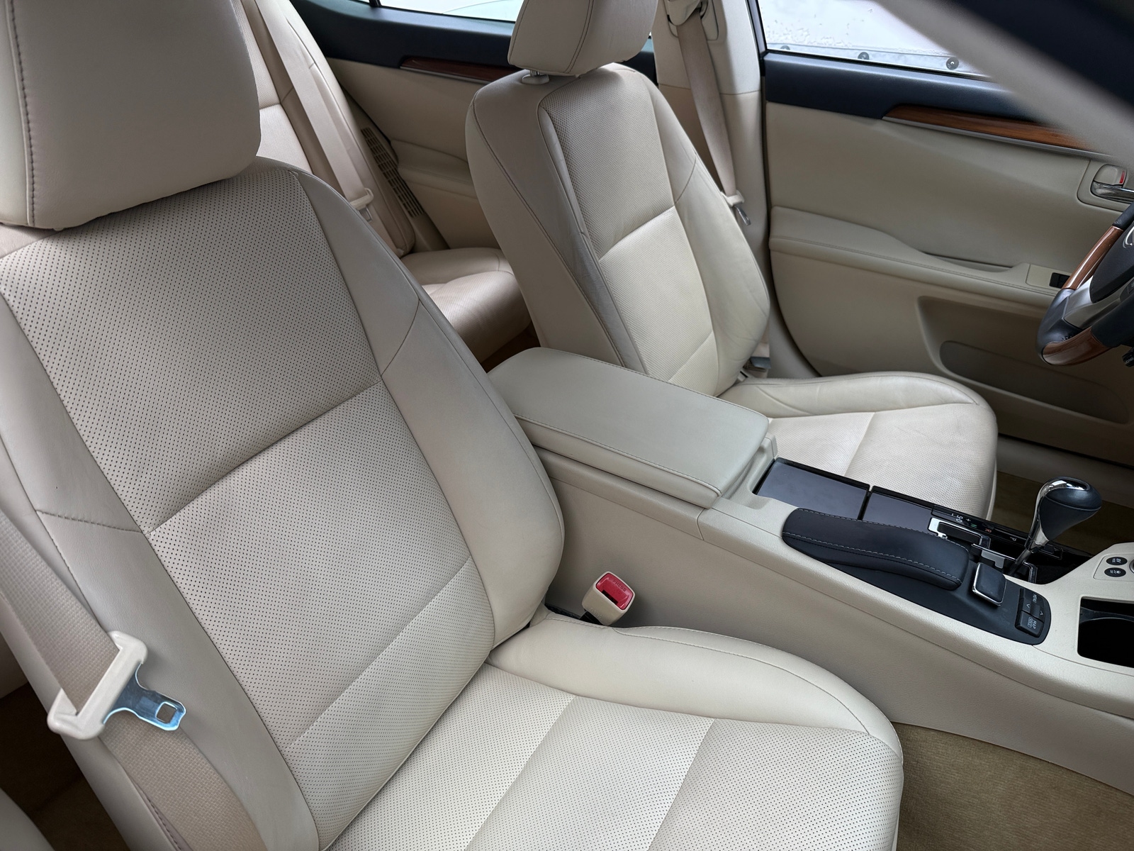 Thumbnail: 2014 Lexus ES - 2