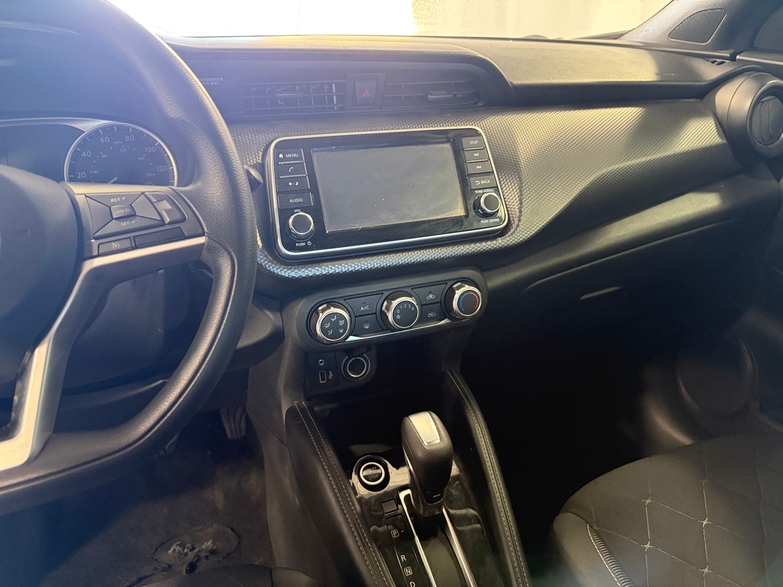 Thumbnail: 2019 Nissan Kicks - 4