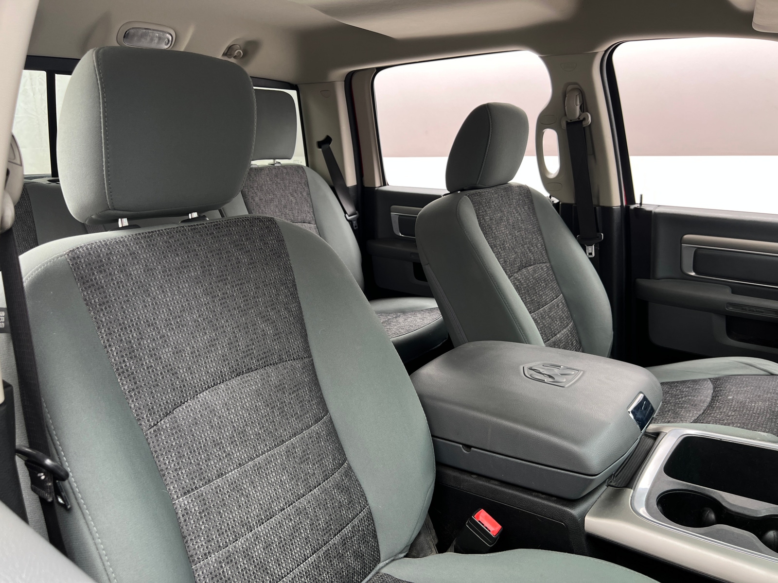 Thumbnail: 2020 RAM 1500 Classic - 2