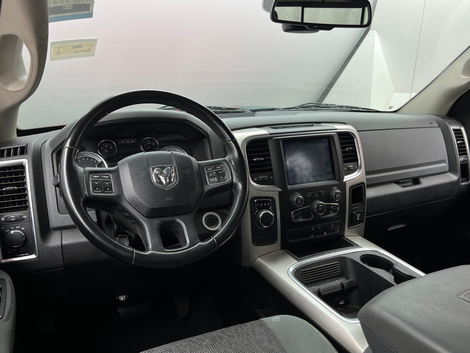 Thumbnail: 2020 RAM 1500 Classic - 3