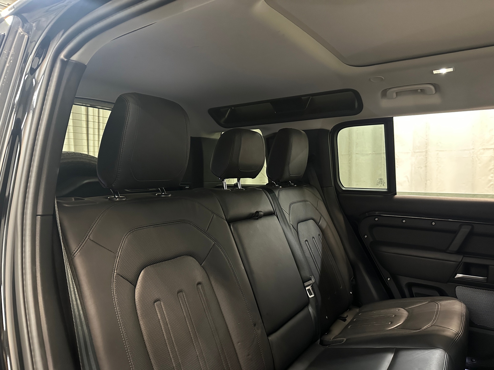 Thumbnail: 2020 Land Rover Defender - 5