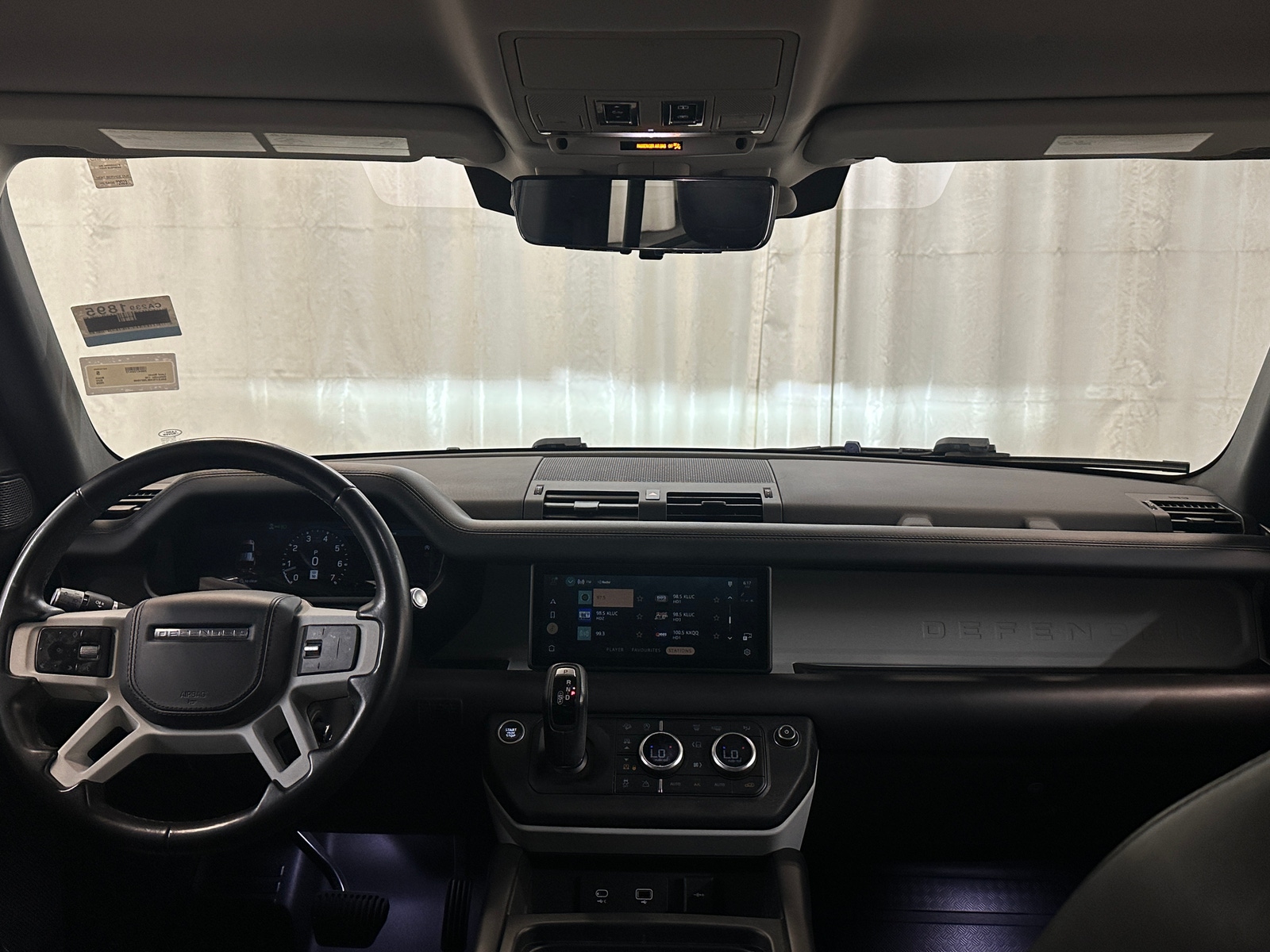Thumbnail: 2020 Land Rover Defender - 2