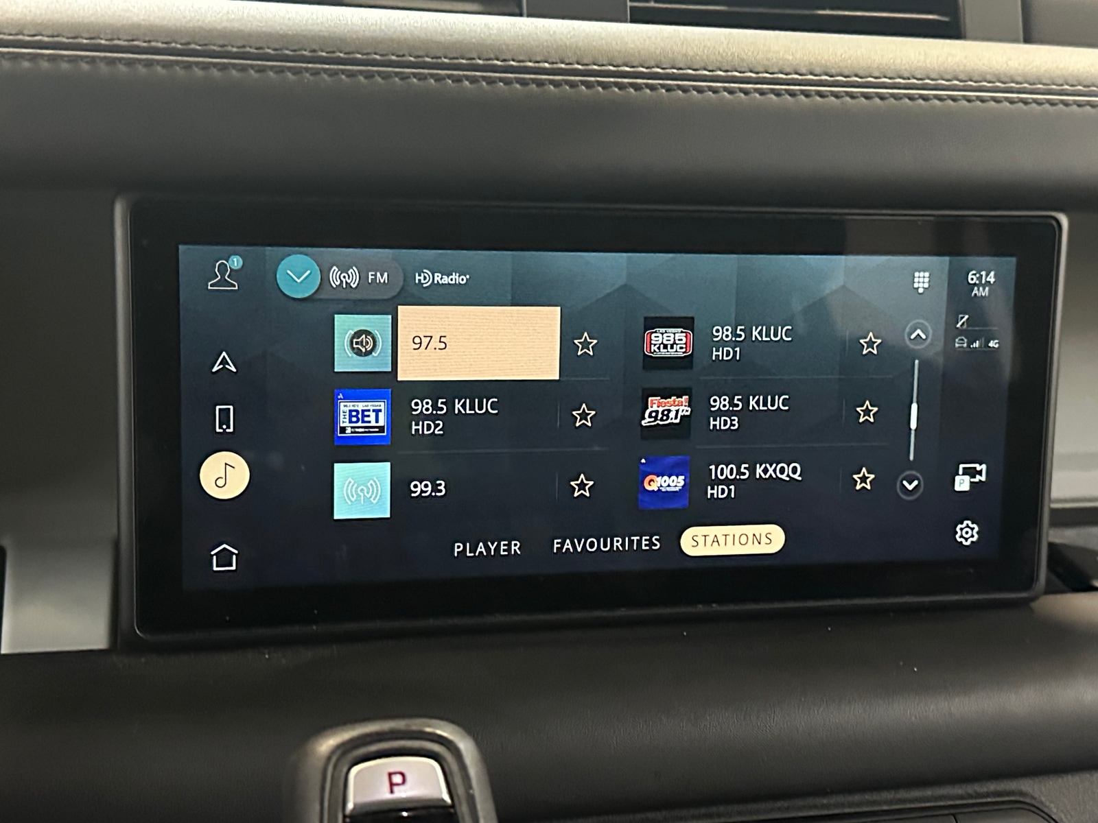 Thumbnail: 2020 Land Rover Defender - 3