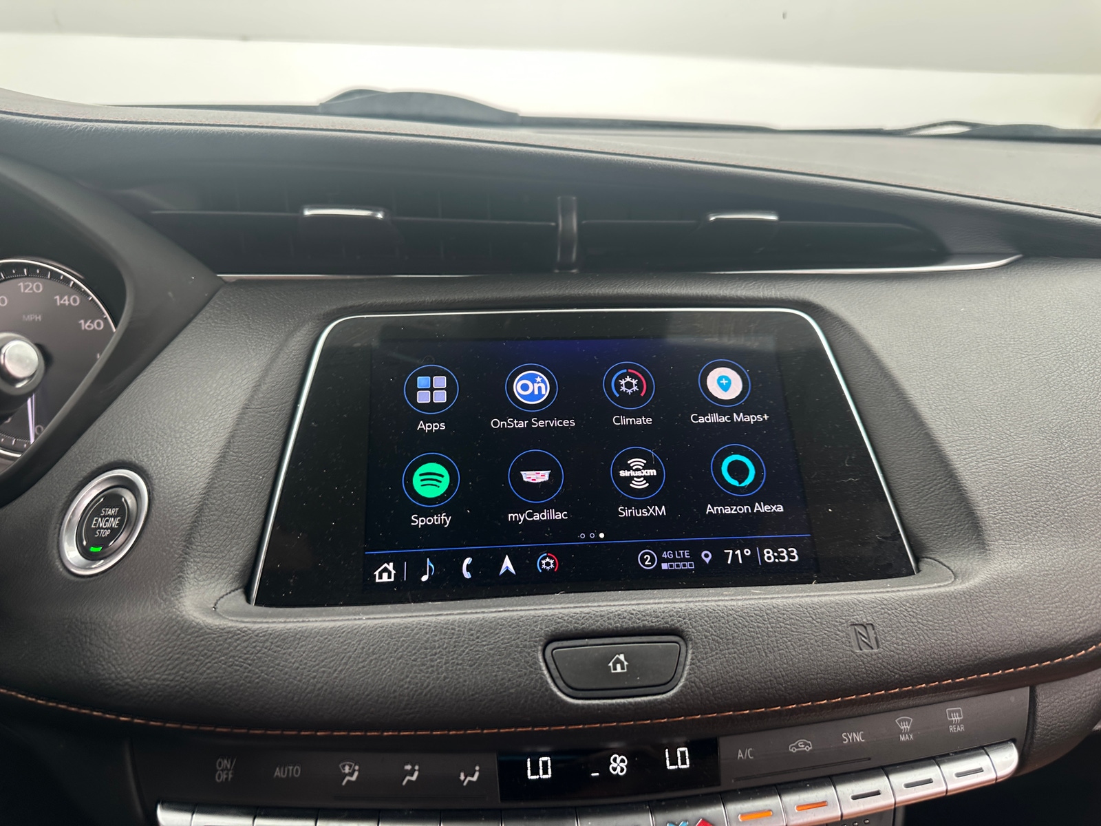 Thumbnail: 2021 Cadillac XT4 - 3