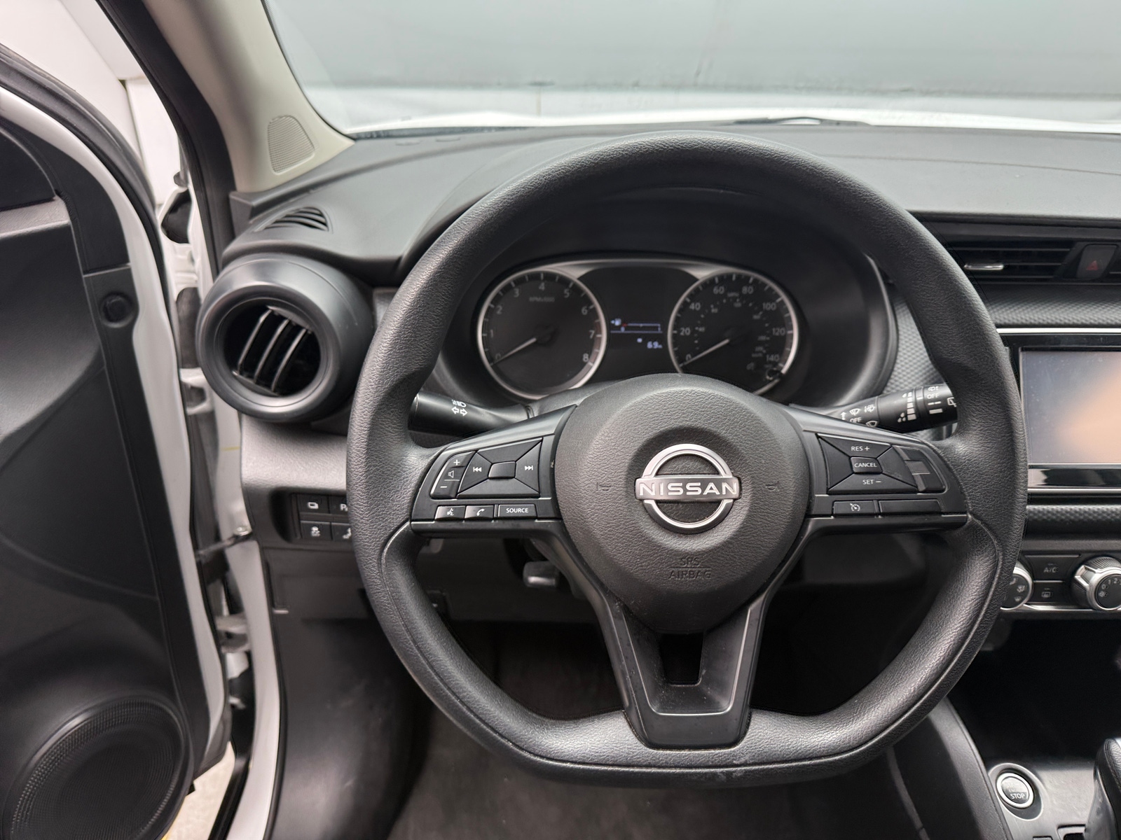 Thumbnail: 2023 Nissan Kicks - 5