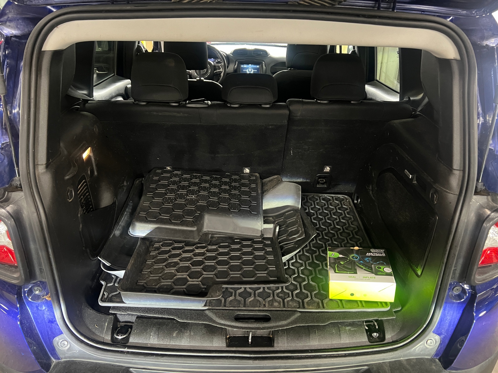 Thumbnail: 2021 Jeep Renegade - 7