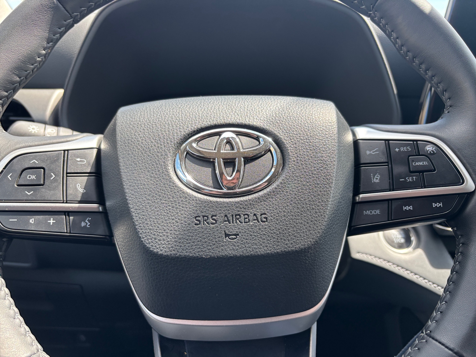 Thumbnail: 2025 Toyota Highlander - 5