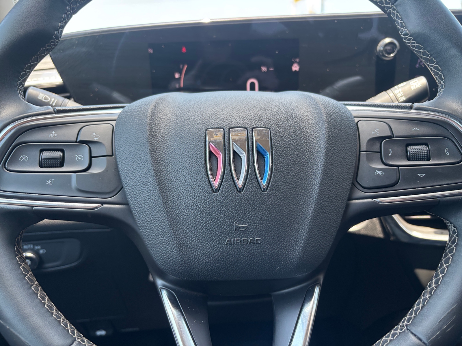 Thumbnail: 2025 Buick Encore GX - 5