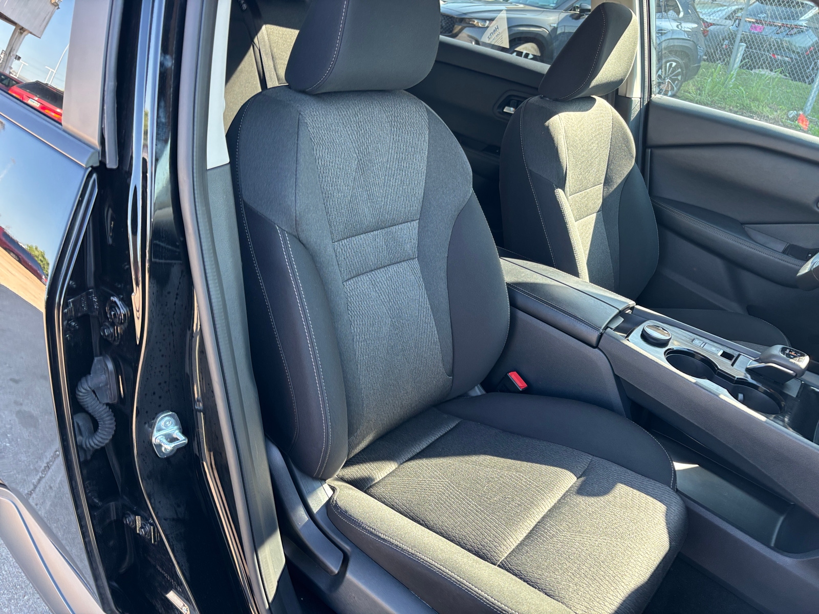Thumbnail: 2025 Nissan Rogue - 2