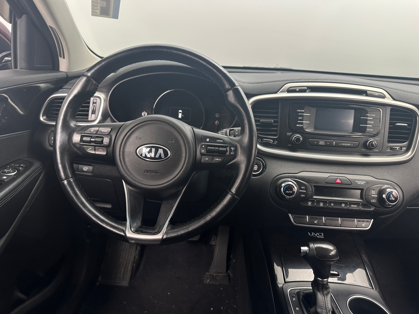 Thumbnail: 2016 Kia Sorento - 4