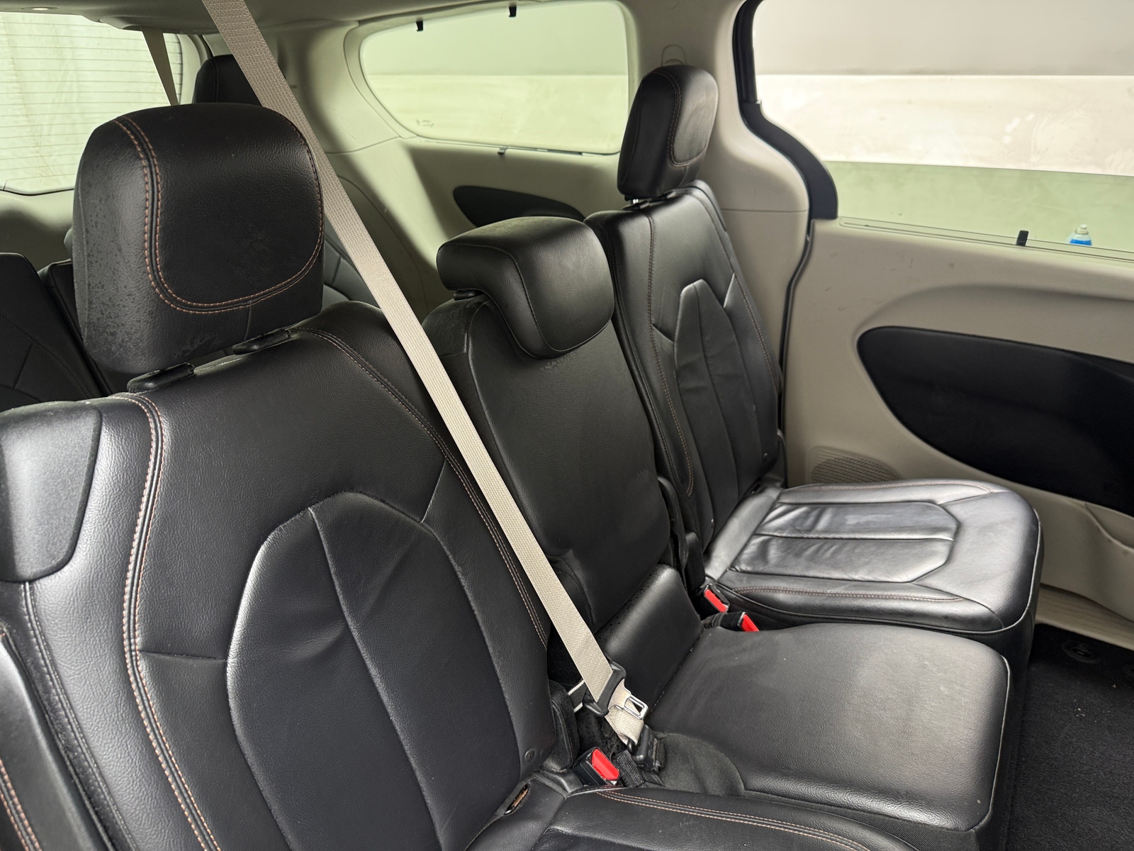 Thumbnail: 2017 Chrysler Pacifica - 5