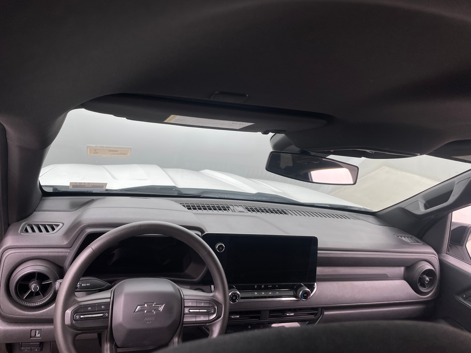 Thumbnail: 2024 Chevrolet Colorado - 3