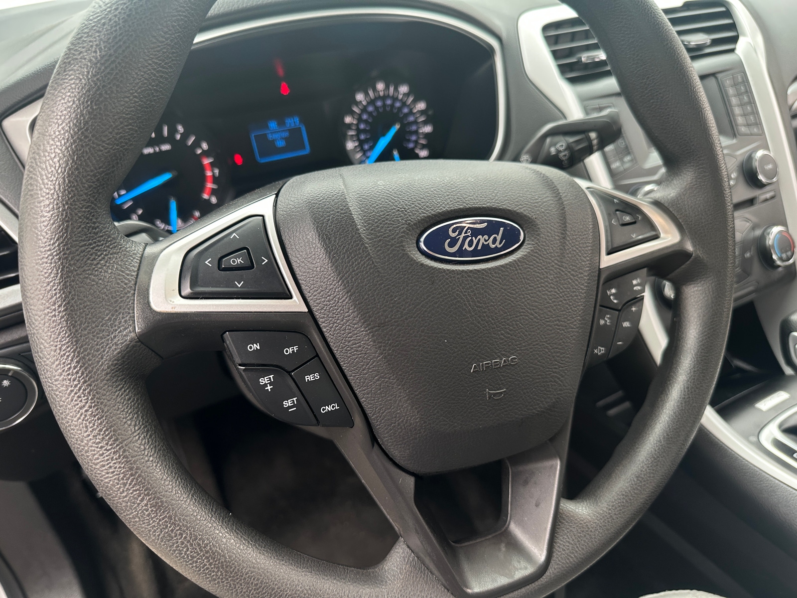 Thumbnail: 2015 Ford Fusion - 5