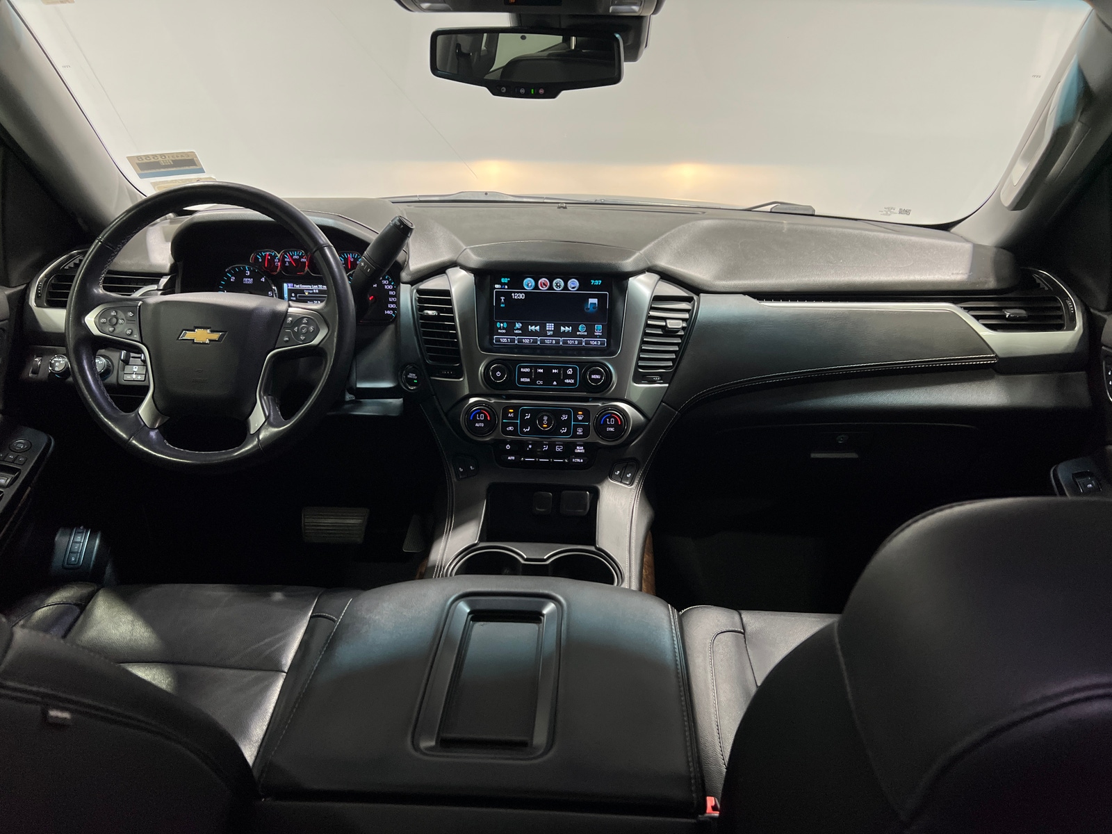 Thumbnail: 2020 Chevrolet Tahoe - 2