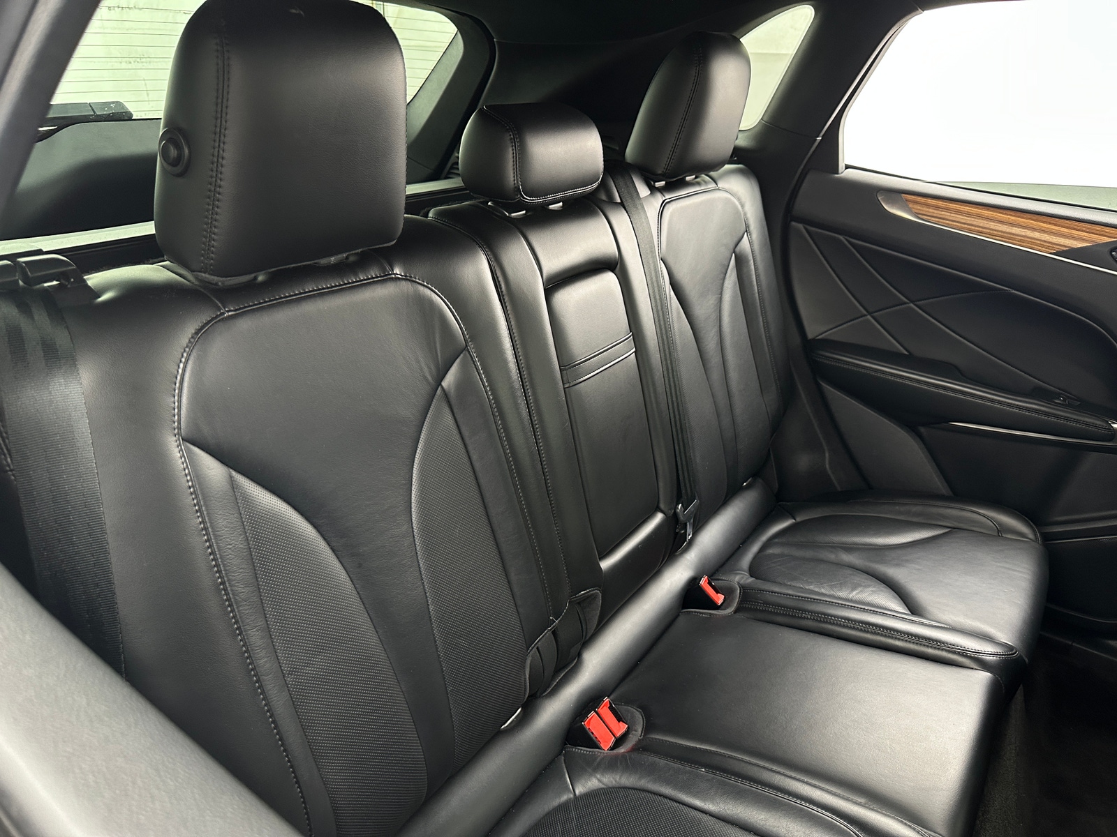 Thumbnail: 2015 Lincoln MKC - 5