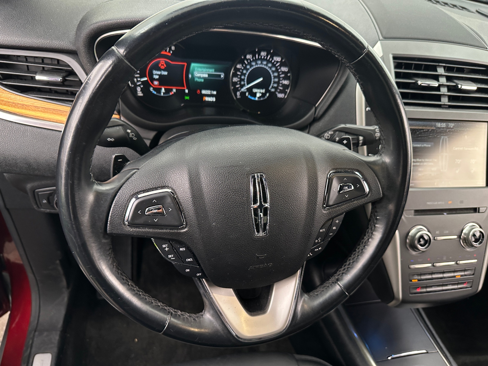 Thumbnail: 2015 Lincoln MKC - 4