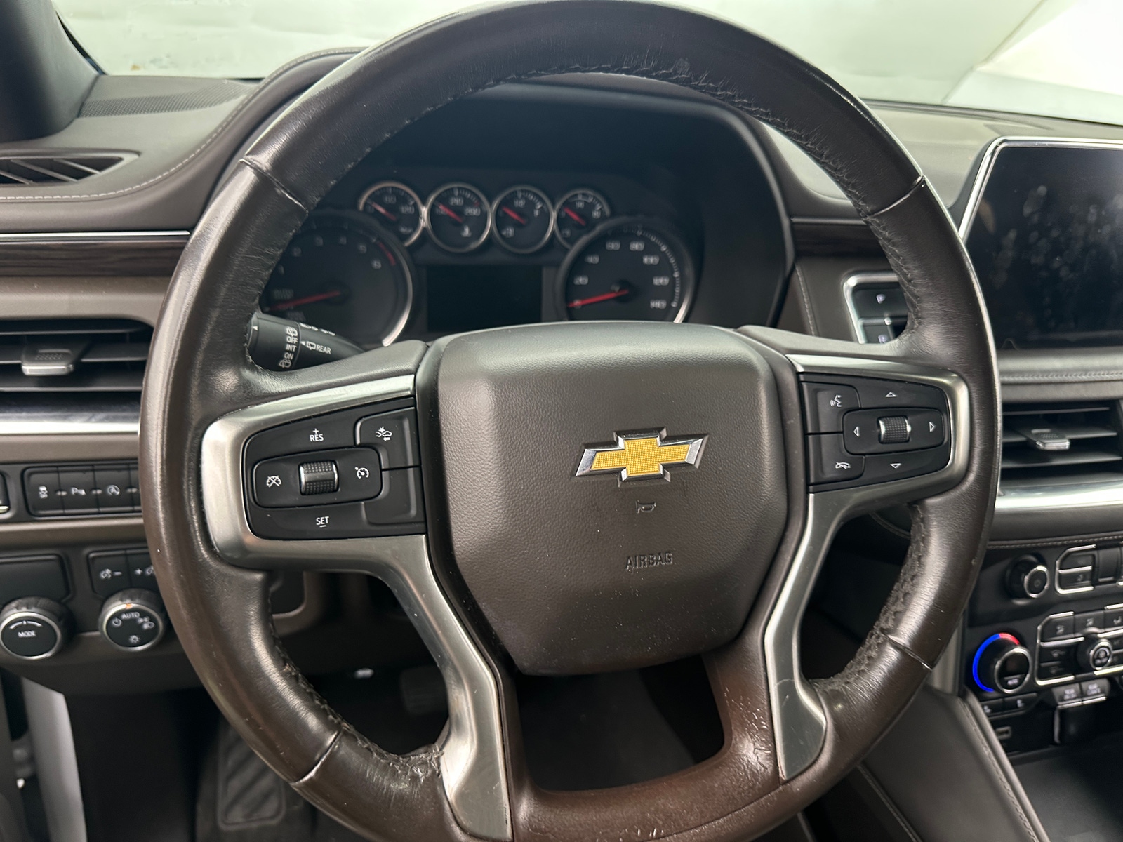 Thumbnail: 2021 Chevrolet Suburban - 4