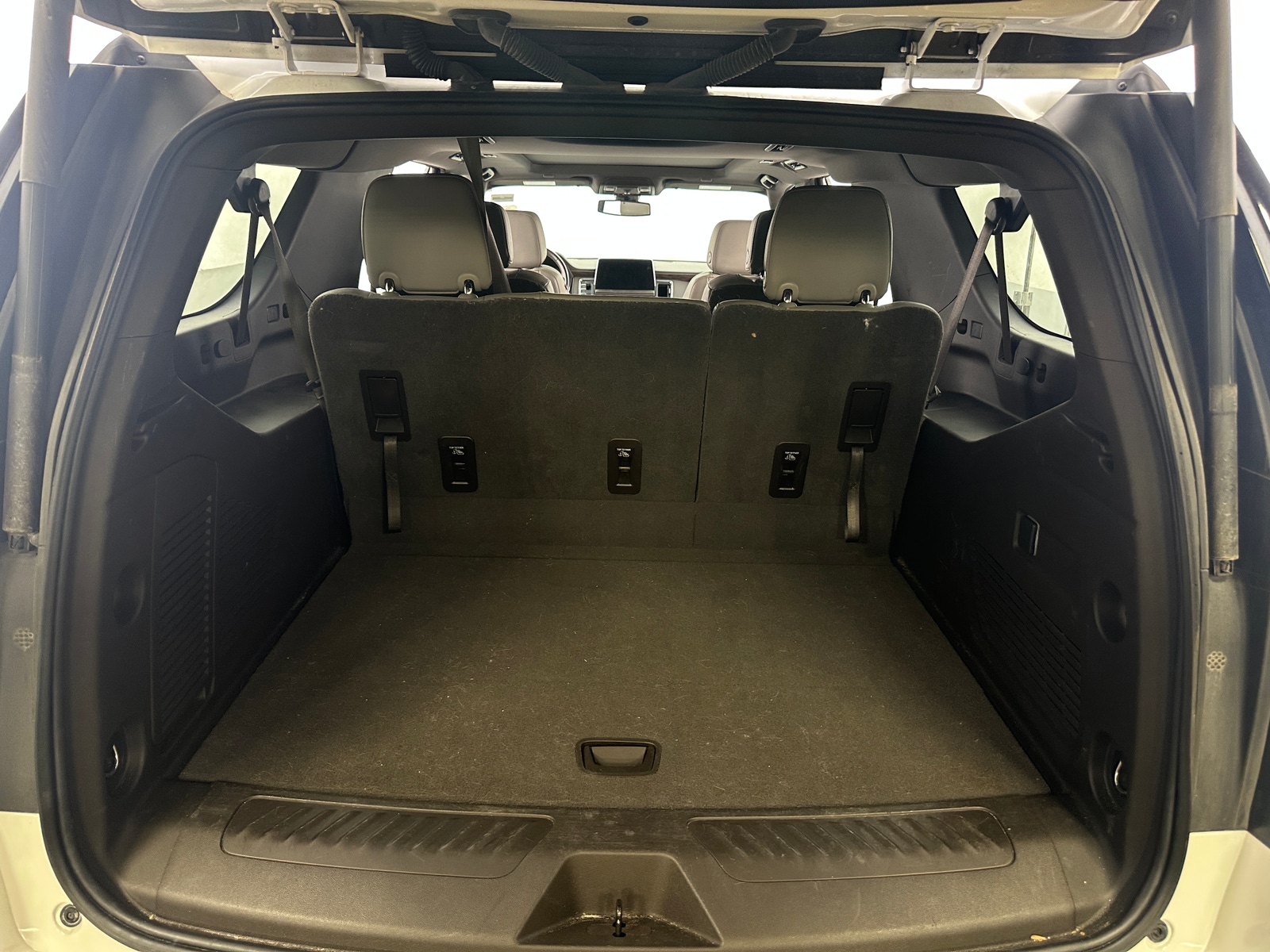 Thumbnail: 2021 Chevrolet Suburban - 6