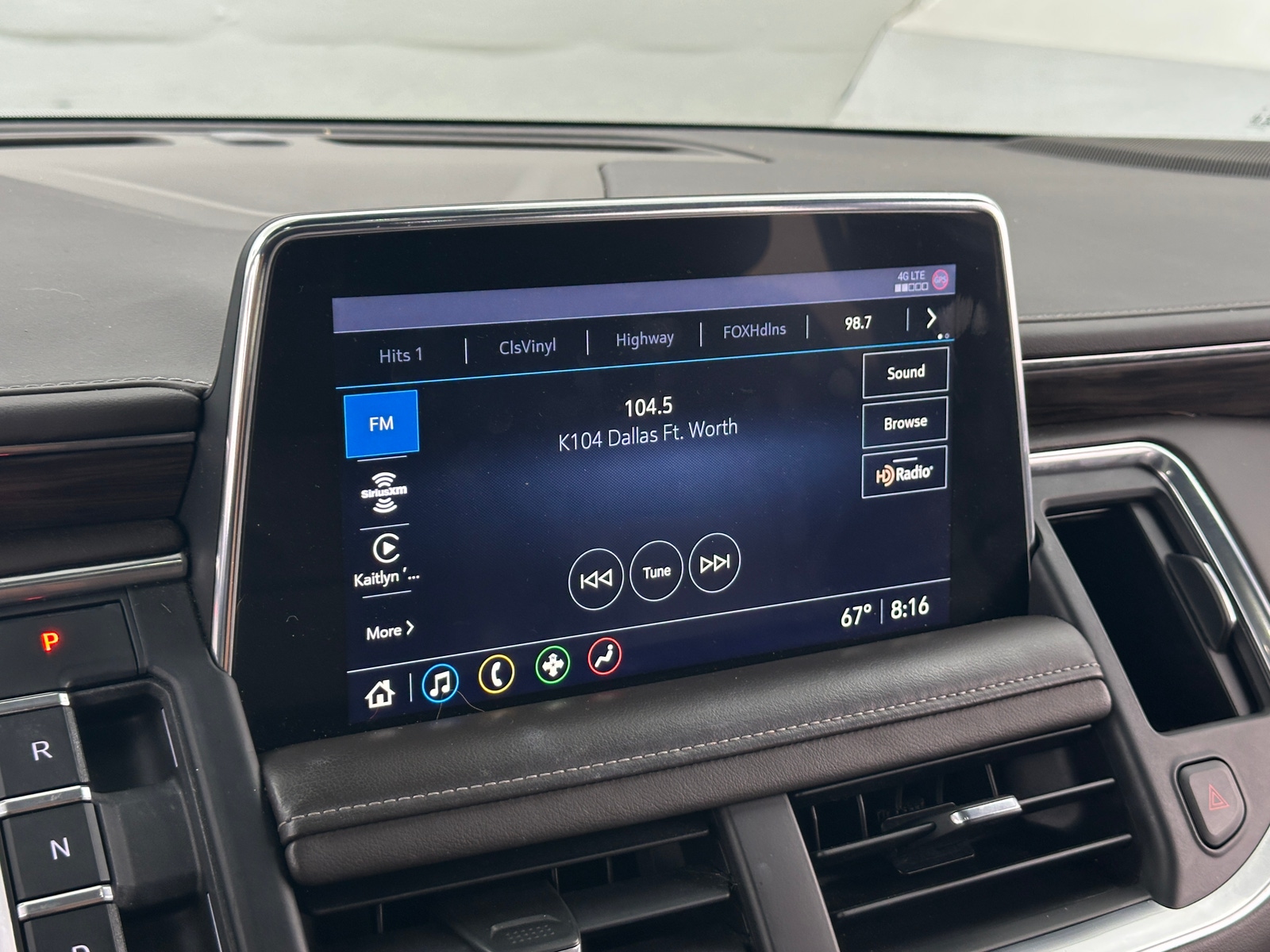 Thumbnail: 2021 Chevrolet Suburban - 3
