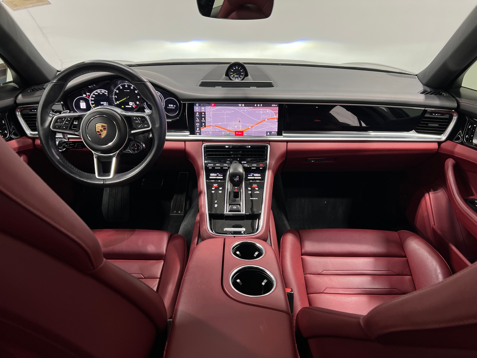 Thumbnail: 2019 Porsche Panamera - 2