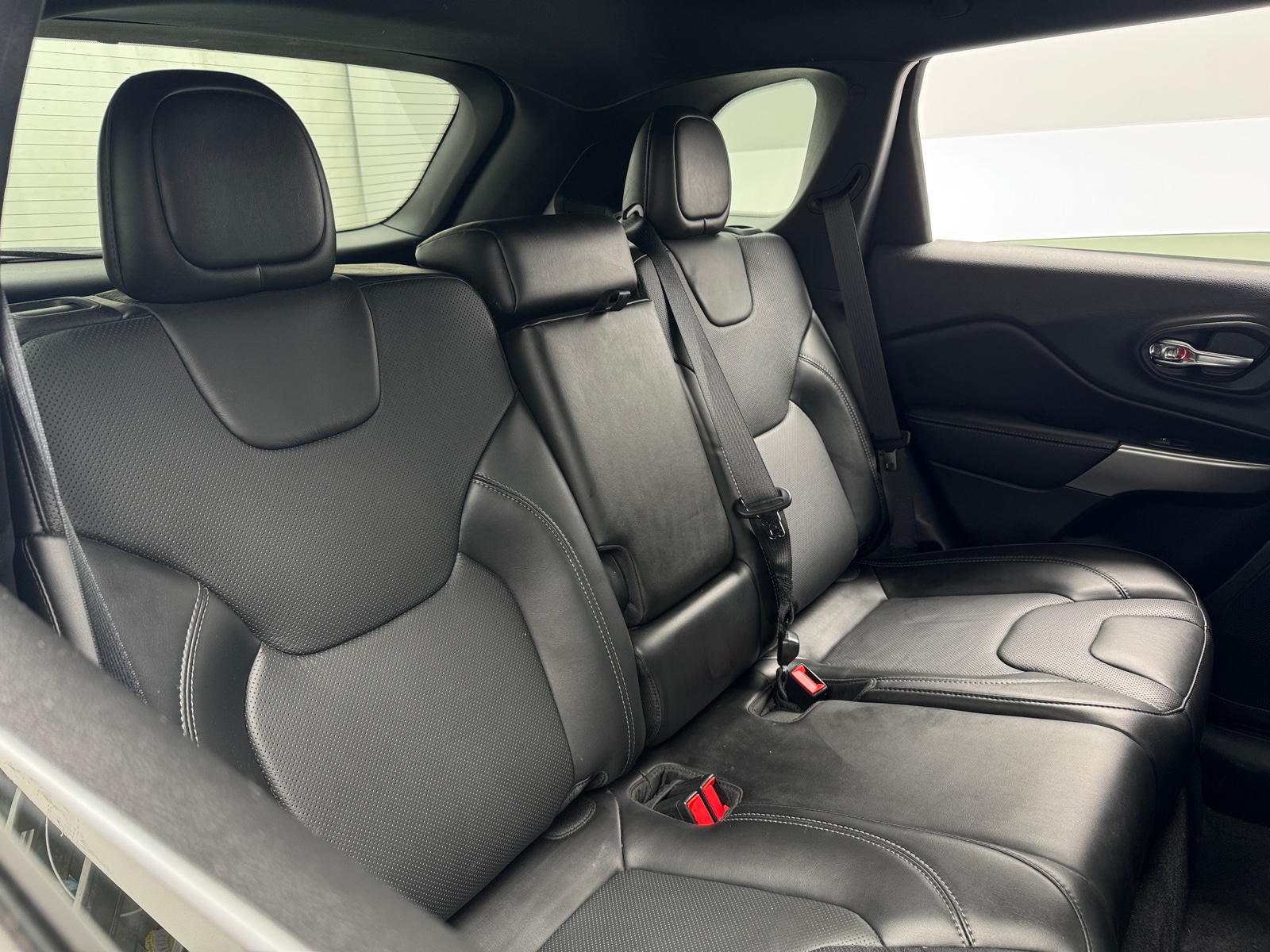 Thumbnail: 2020 Jeep Cherokee - 5